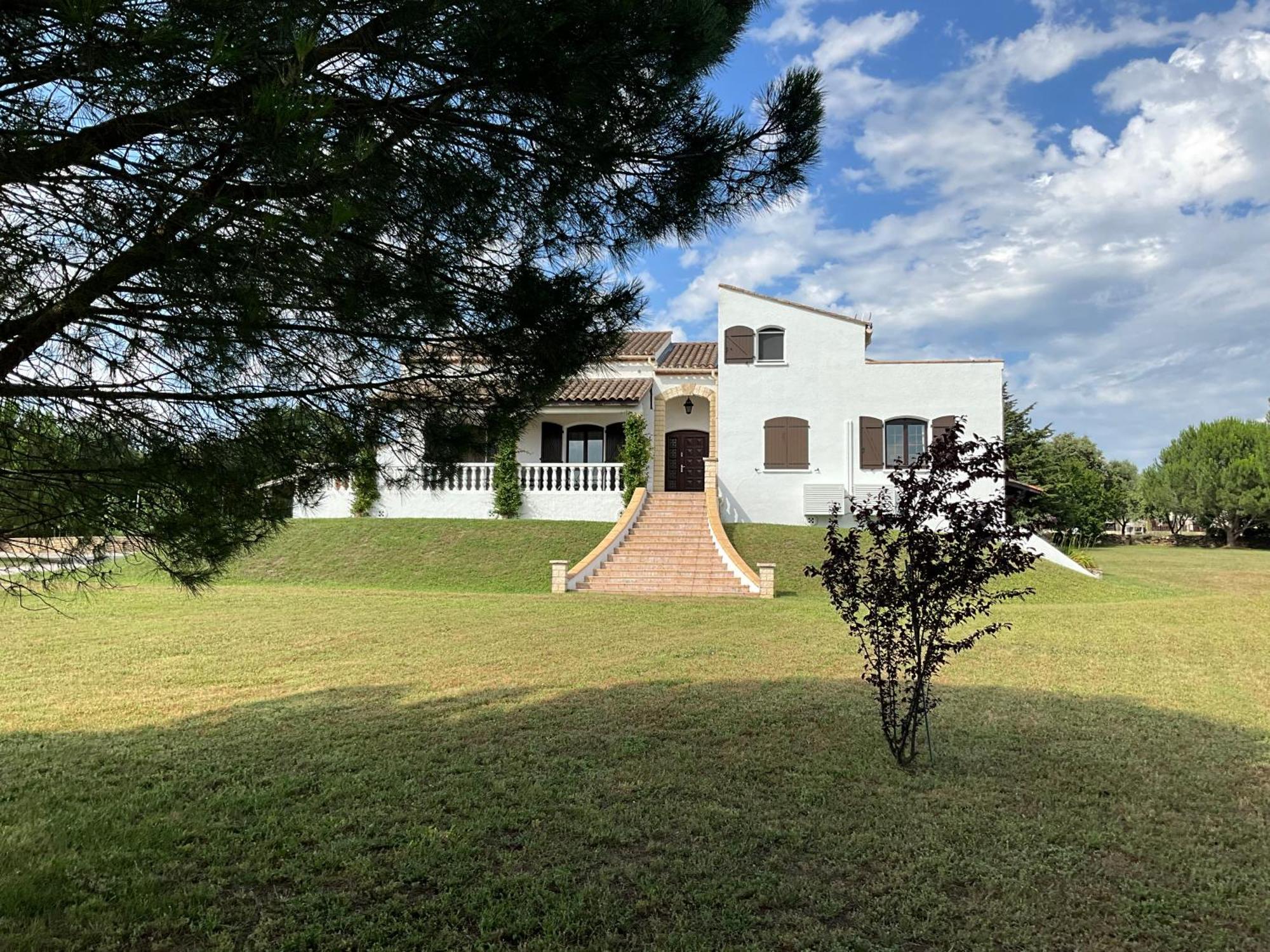 Number9 - Now With Air Conditioned Rooms Carlipa Exterior photo
